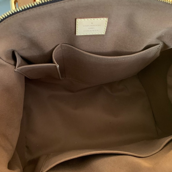 ✨👜 Louis Vuitton Tivoli GM 💎✨ - Picture 14 of 16